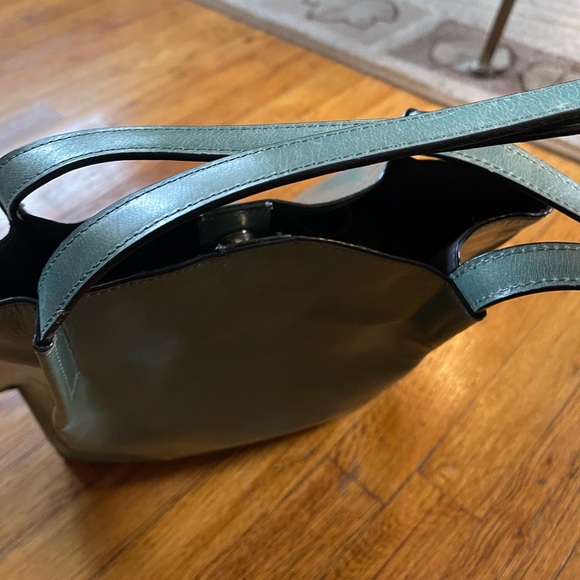 Elegant Green leather tote bag NWOT - Picture 5 of 10